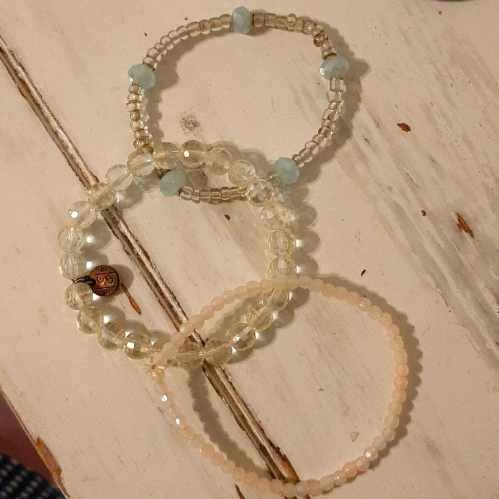 Set of 3 bracelets